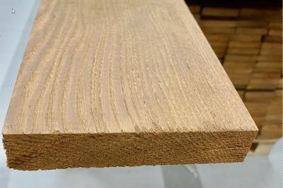 ThermoWood Esche Schnittholz roh 32mm vorgehobelt, Rechnungsmass: 32x152mm Liefermass: 29 x 136-138mm