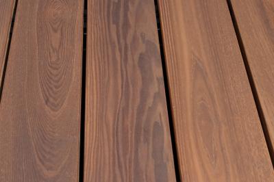ThermoWood Terrassenh. Esche glatt 25mm 4-seitig gehobelt / Kantenradius 1,5mm /