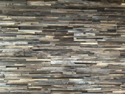 Wandverkleidung Waldkante Nussbaum mit Splint, Nut u. Feder Elementstärke ca. 15-50mm Paket a 1,035 m2