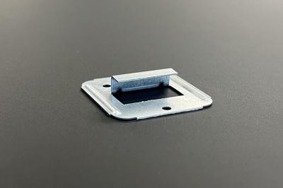 Acsono Montagekrallen zum Schrauben für FeinMikro Paneelen Nut und Kamm Pack à 100 Stück